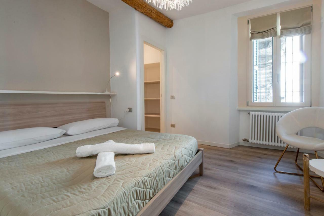 Apartment Old Wall Como Center Zewnętrze zdjęcie